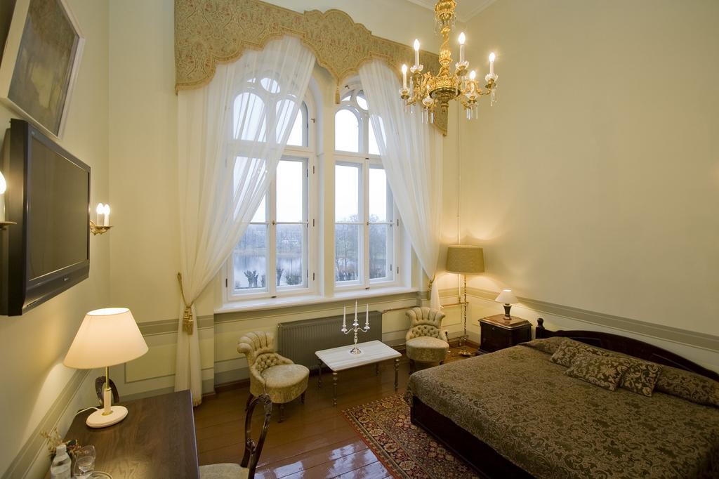 Hotel Birinu Pils Bīriņi Zewnętrze zdjęcie