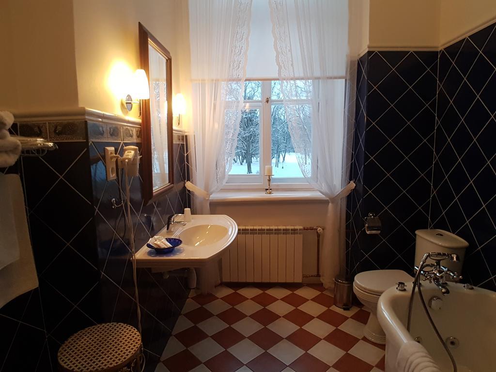Hotel Birinu Pils Bīriņi Zewnętrze zdjęcie