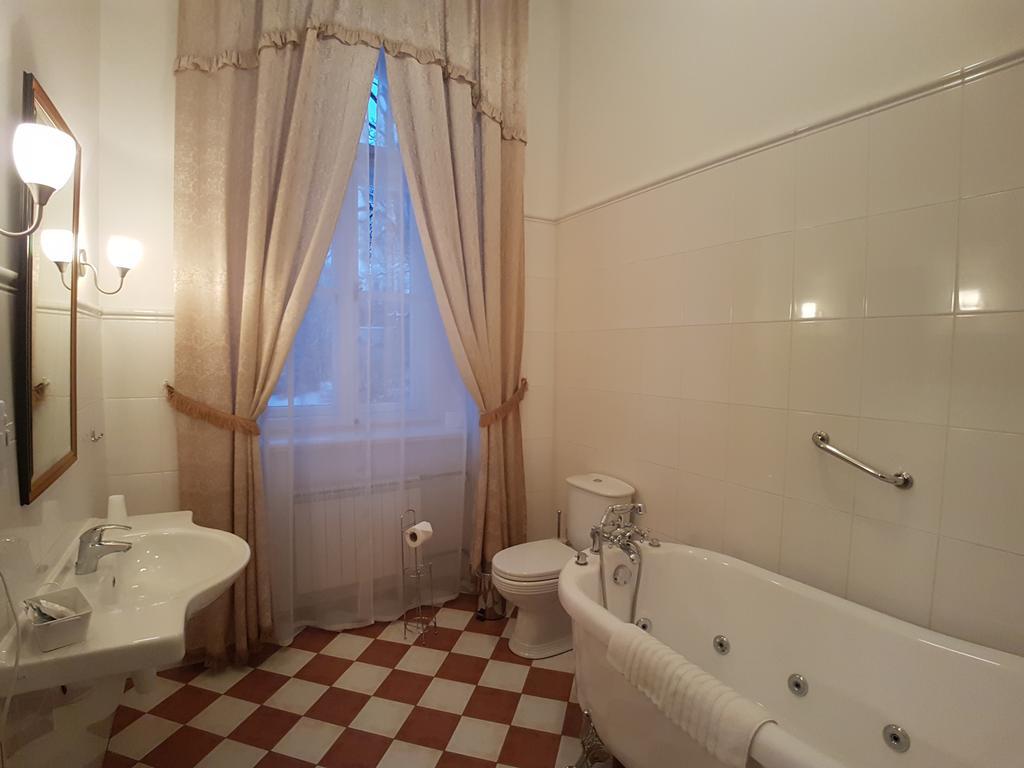 Hotel Birinu Pils Bīriņi Zewnętrze zdjęcie