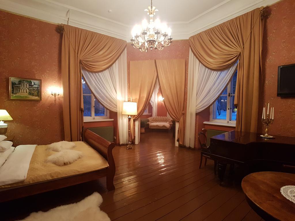 Hotel Birinu Pils Bīriņi Zewnętrze zdjęcie