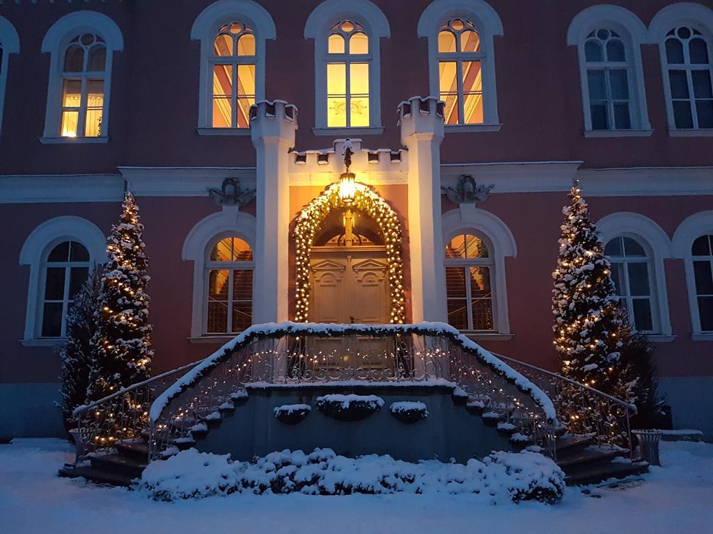 Hotel Birinu Pils Bīriņi Zewnętrze zdjęcie
