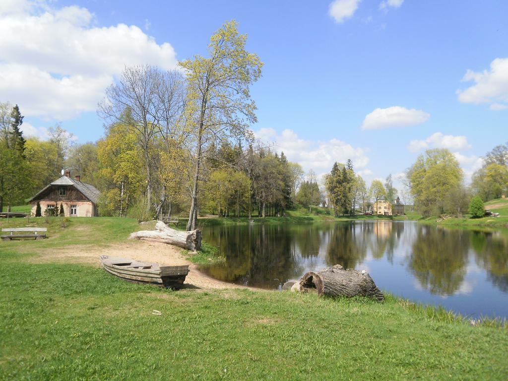 Hotel Birinu Pils Bīriņi Zewnętrze zdjęcie