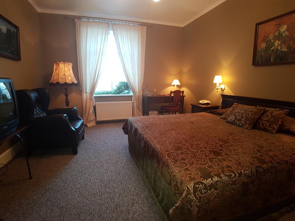 Hotel Birinu Pils Bīriņi Zewnętrze zdjęcie