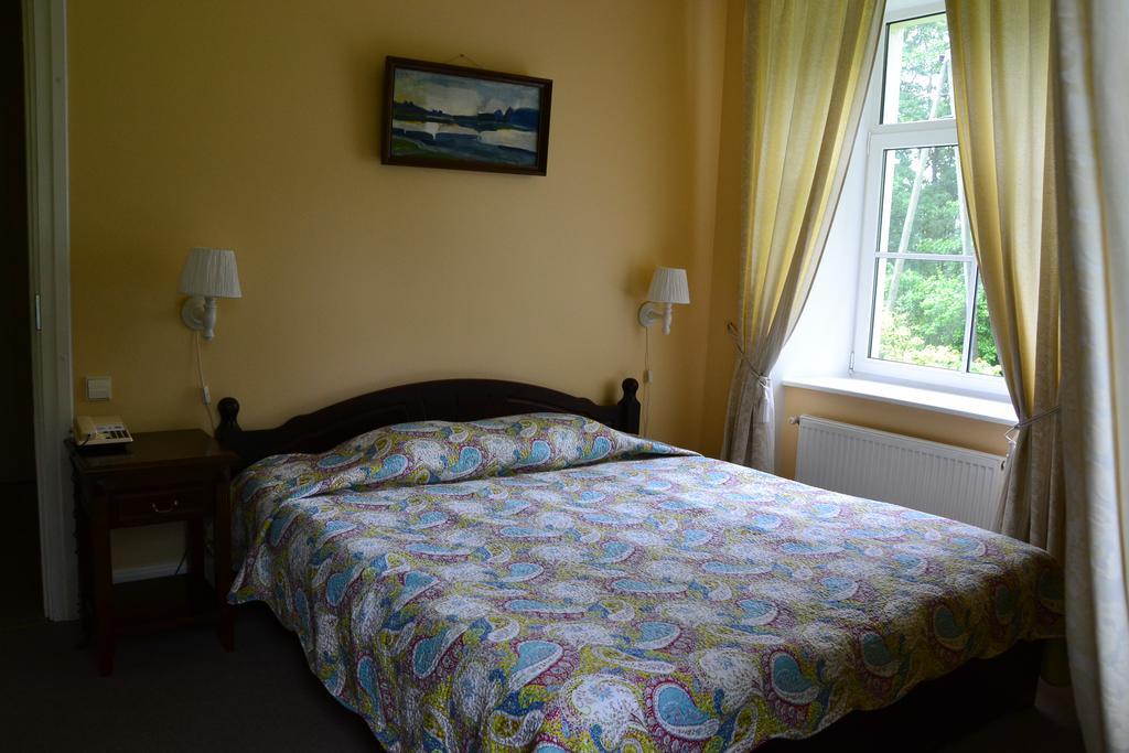 Hotel Birinu Pils Bīriņi Zewnętrze zdjęcie